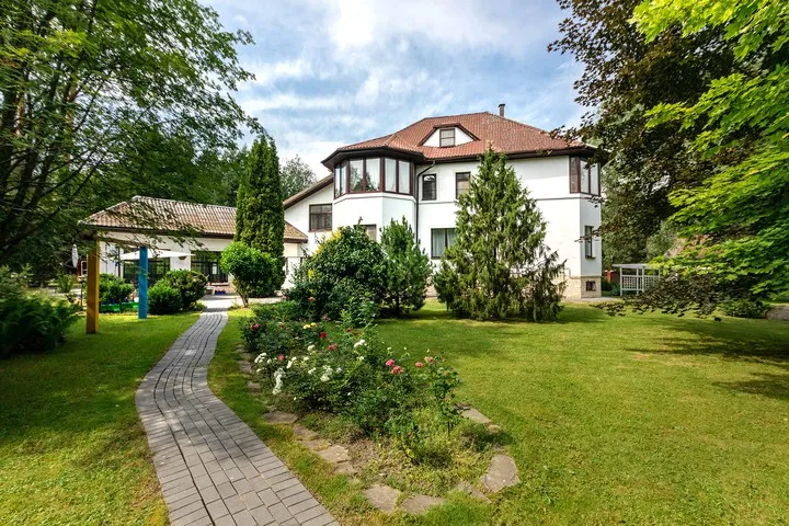 https://newmoscowhouse.ru/media/cache/ee/ef/eeefc95ef863b8bbeafc09f680051764.jpg