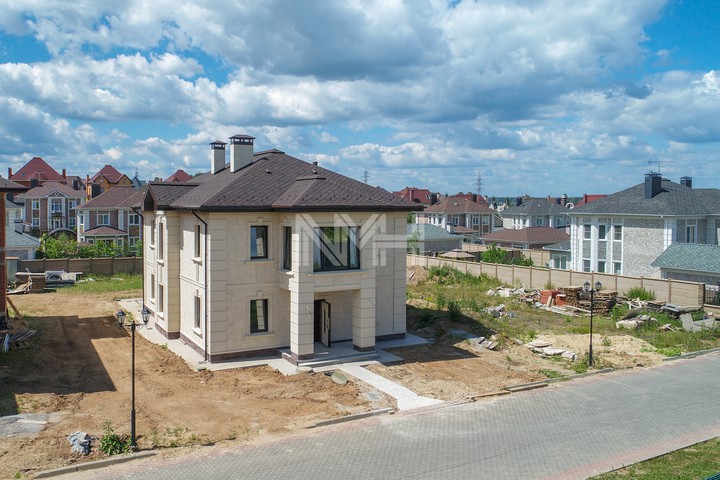 https://newmoscowhouse.ru/media/cache/05/32/0532639a52196008842406d6d2143455.jpg