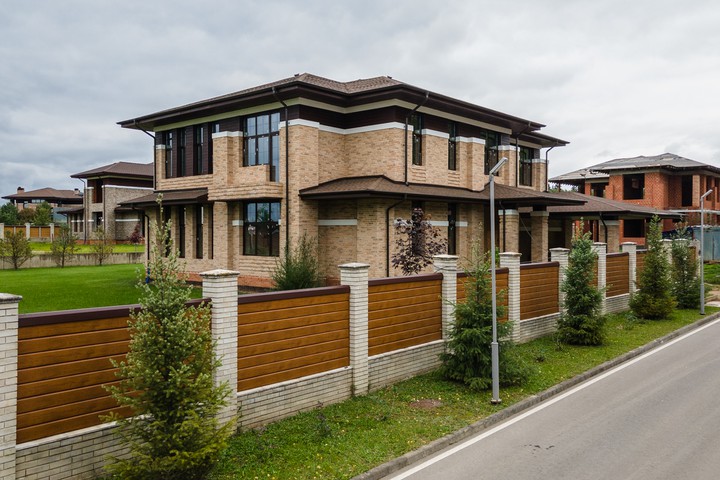 https://newmoscowhouse.ru/media/cache/a3/34/a334e31dfccd87636ce33578c422aea9.jpg